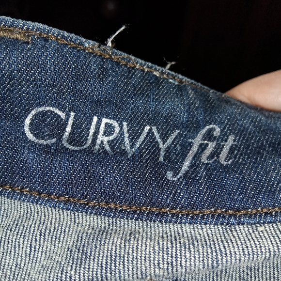 2 Pairs of Petite Jeans - Picture 7 of 12